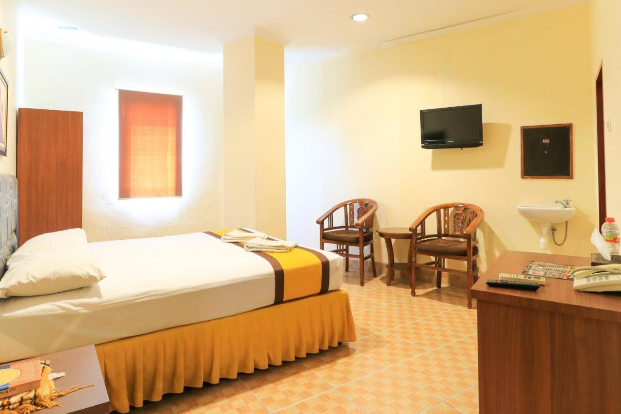 Al-Badar Hotel Syariah Makassar Extérieur photo