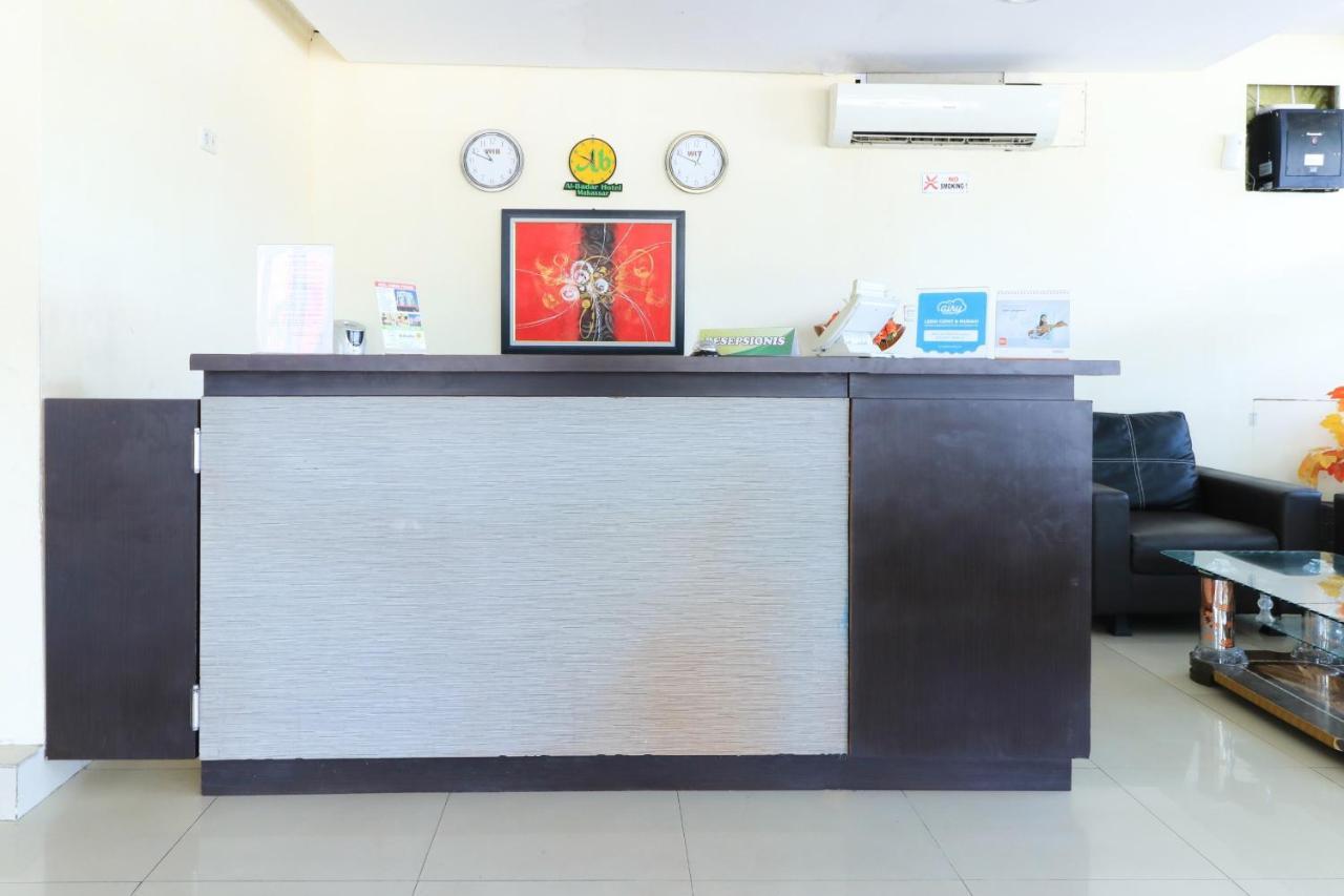 Al-Badar Hotel Syariah Makassar Extérieur photo