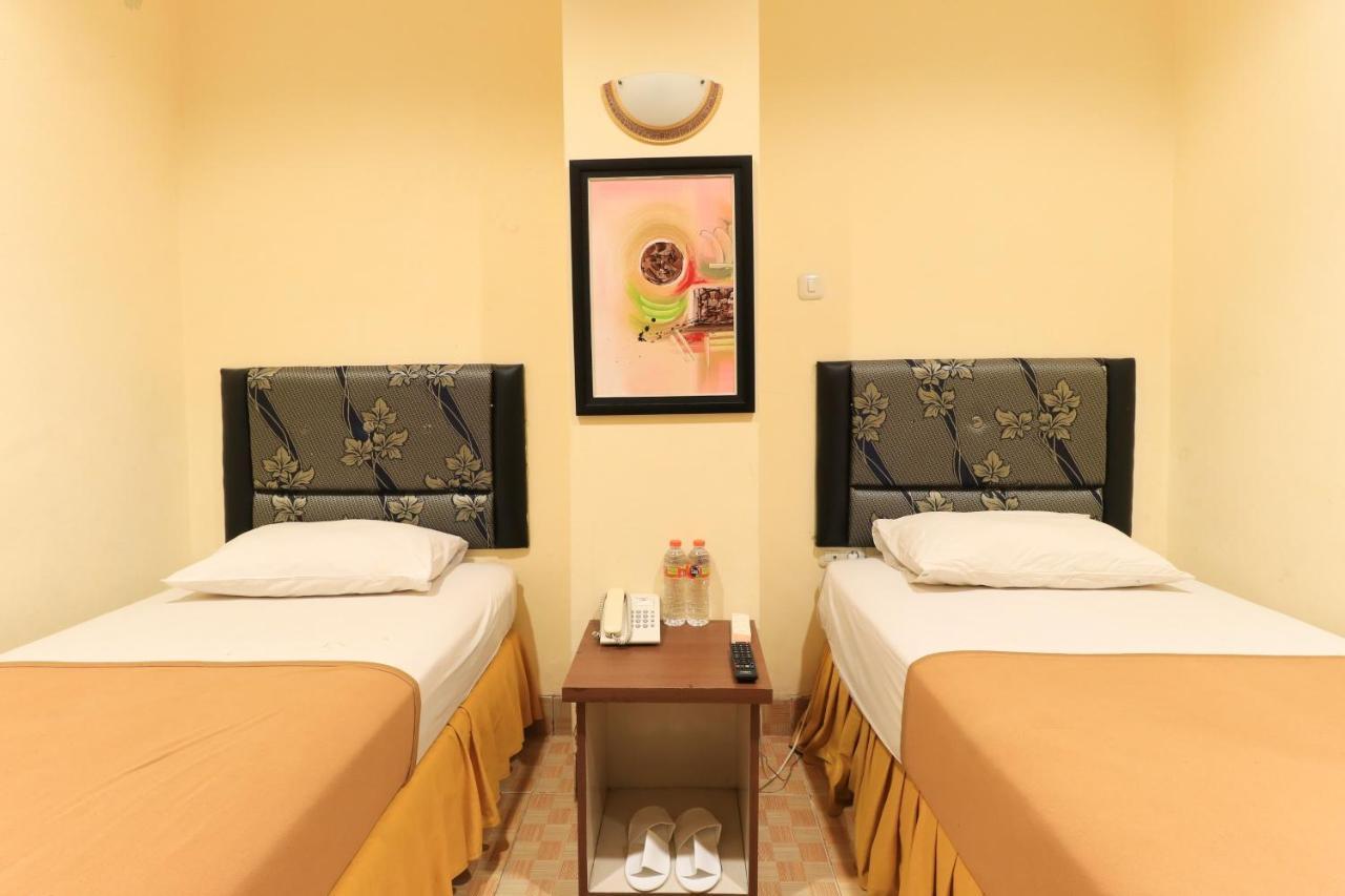 Al-Badar Hotel Syariah Makassar Extérieur photo