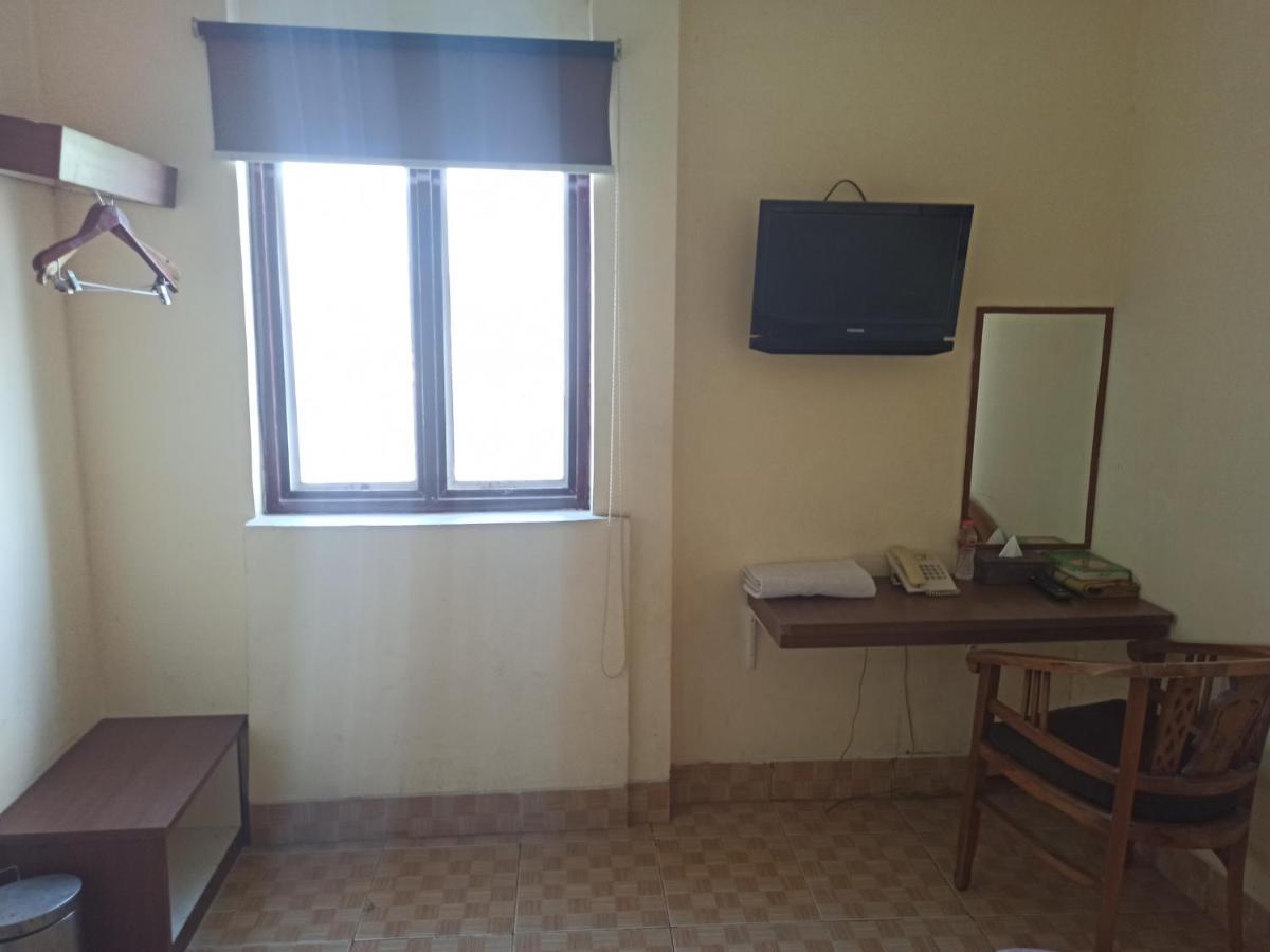 Al-Badar Hotel Syariah Makassar Extérieur photo