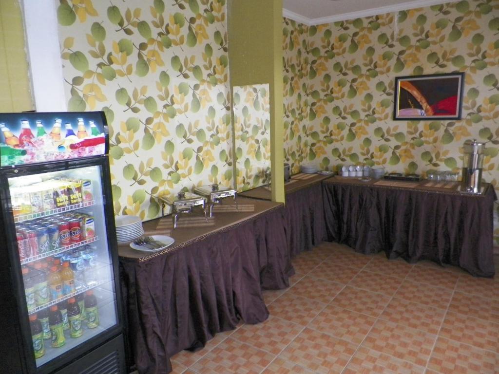 Al-Badar Hotel Syariah Makassar Extérieur photo